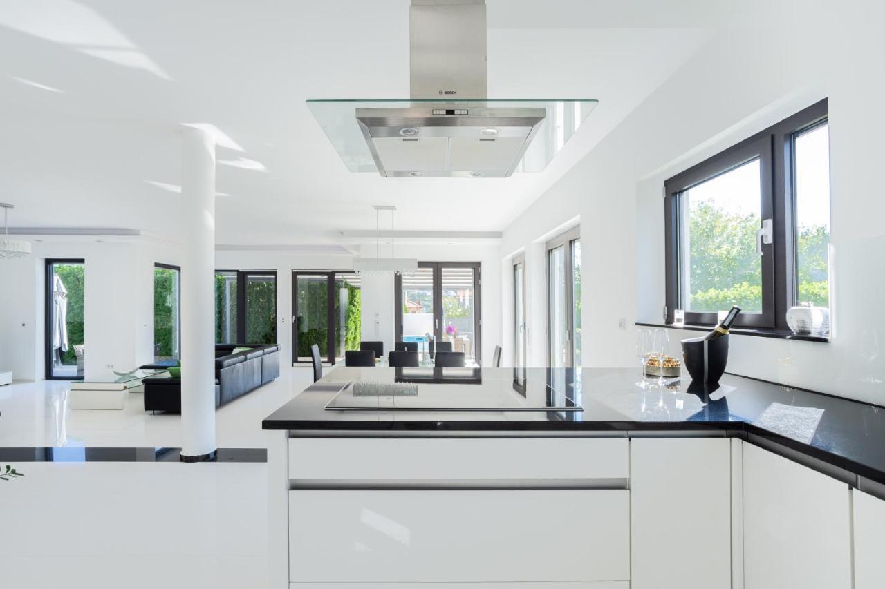 Luxury City Villa 特罗吉尔 外观 照片