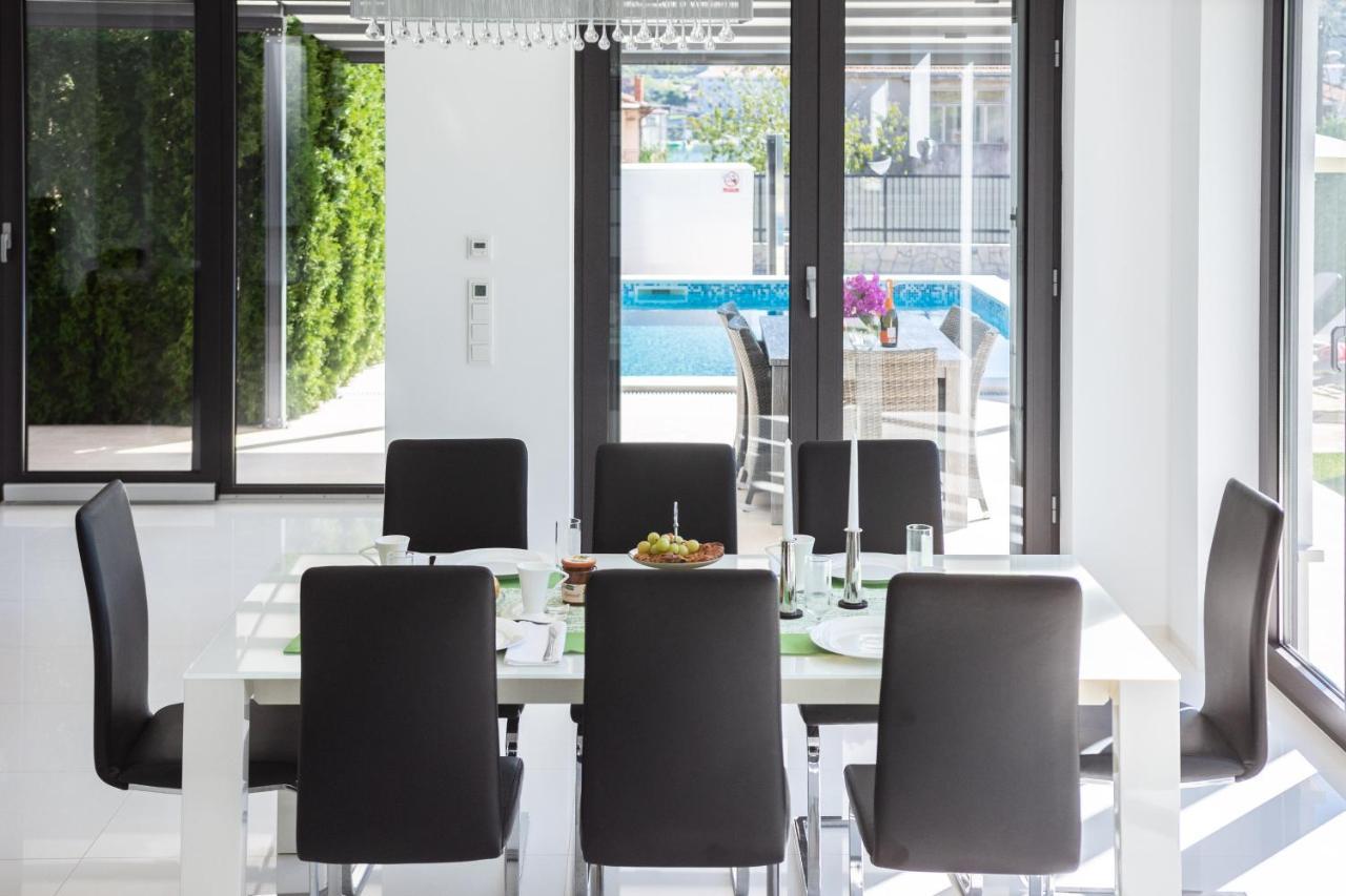 Luxury City Villa 特罗吉尔 外观 照片