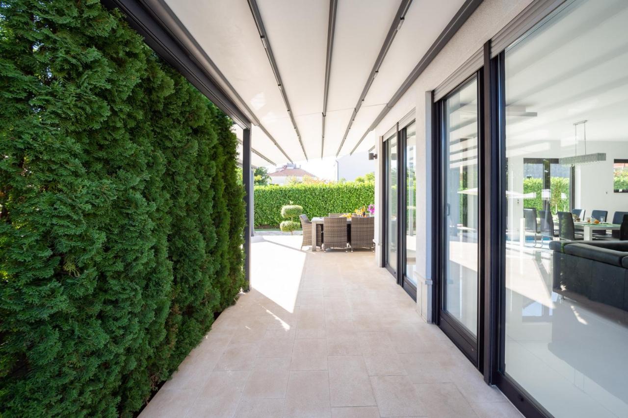 Luxury City Villa 特罗吉尔 外观 照片